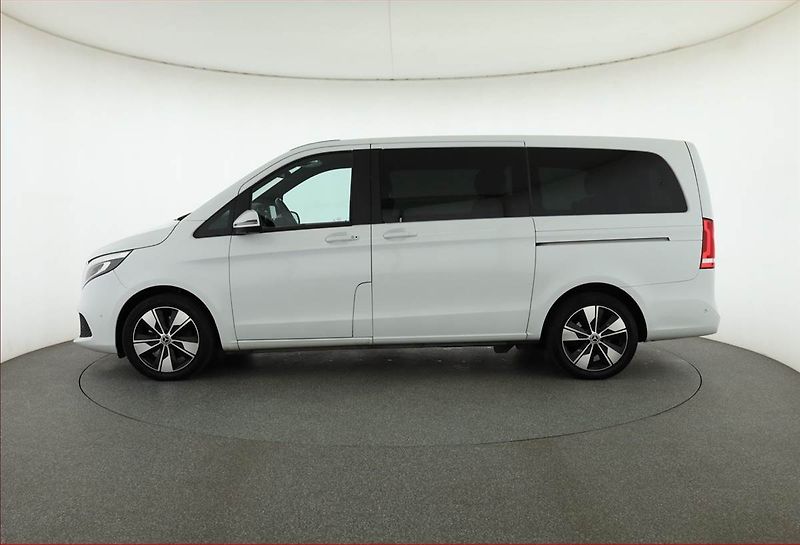 Mercedes-Benz Třídy V (2021) 300 d, ČR, DPH - fotka 3 z 21