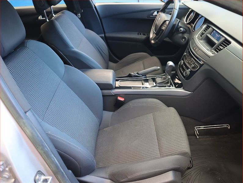 Peugeot 508 (2012) 1.6 THP, Automat, Tempomat - fotka 9 z 16