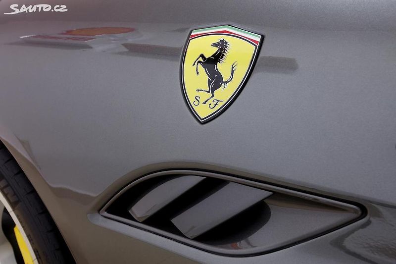Ferrari California (2011) Top Podepsaná KIMI RAIKKONEN - fotka 32 z 48