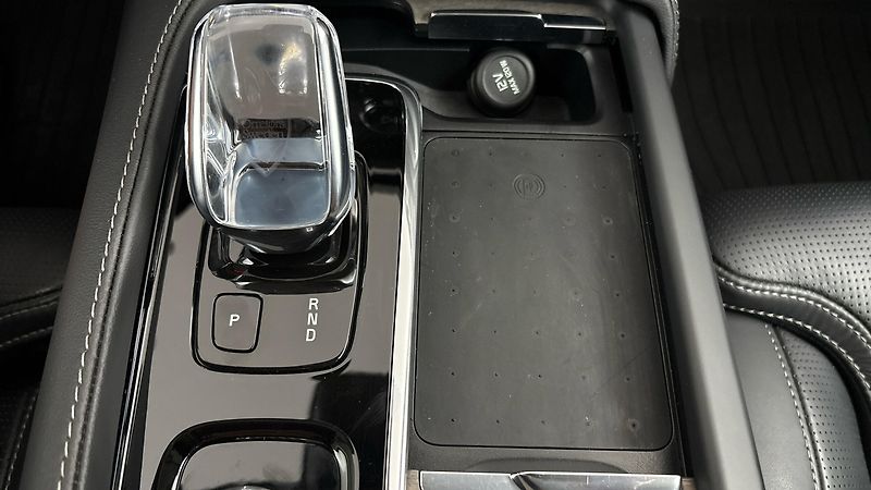 Volvo XC90 2.0 B5 AUT AWD Inscription - fotka 26 z 32