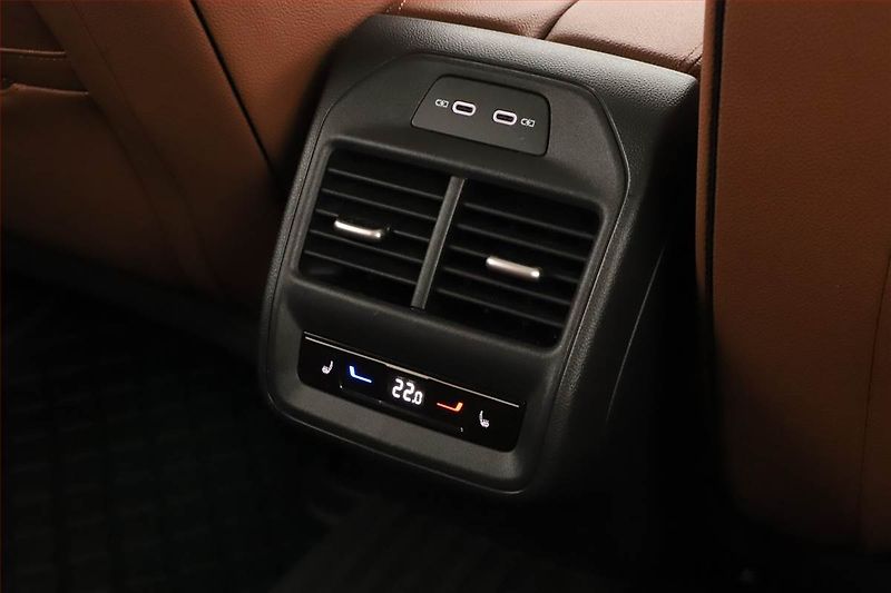 Škoda Superb (2024) 2.0 TDI - fotka 13 z 19