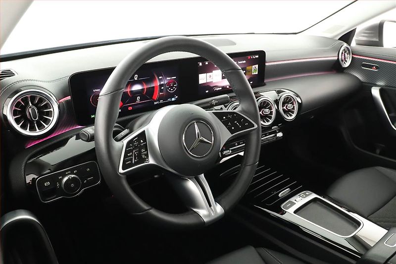 Mercedes-Benz CLA (2025) 200, Progressive - fotka 27 z 27