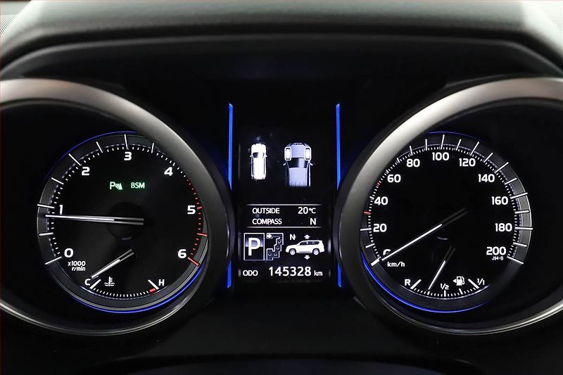 Toyota Land Cruiser (2017) 2.8 D-4D - fotka 9 z 20