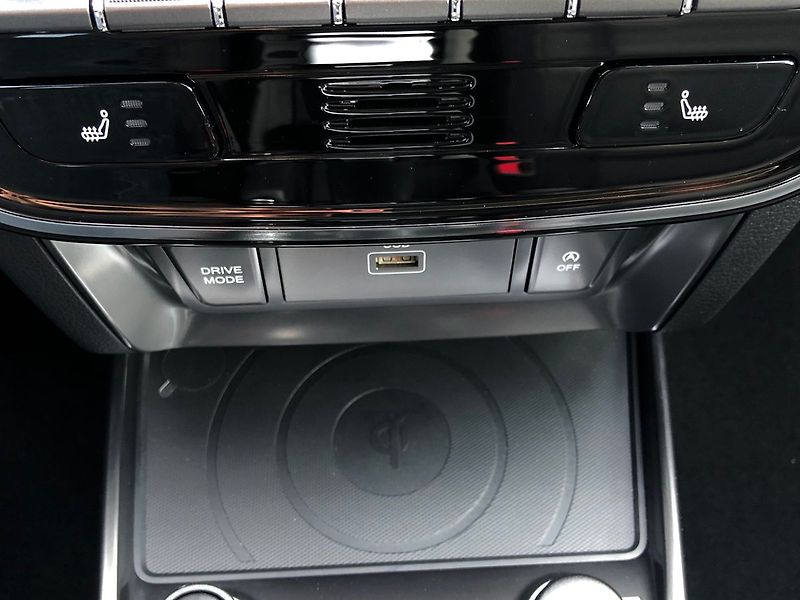 KGM Tivoli Grand Style plná výbava - fotka 22 z 23