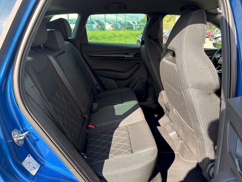 Škoda Karoq (2024) SPORTLINE TSI 1.5/110KW 7AP - fotka 10 z 38