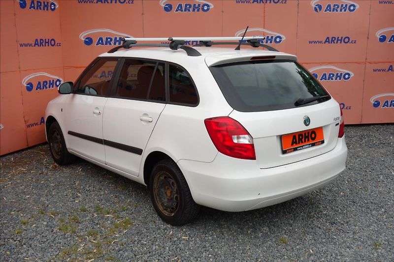 Škoda Fabia 1,4 i 16V 63KW, ČR, AMBITION. - fotka 5 z 29