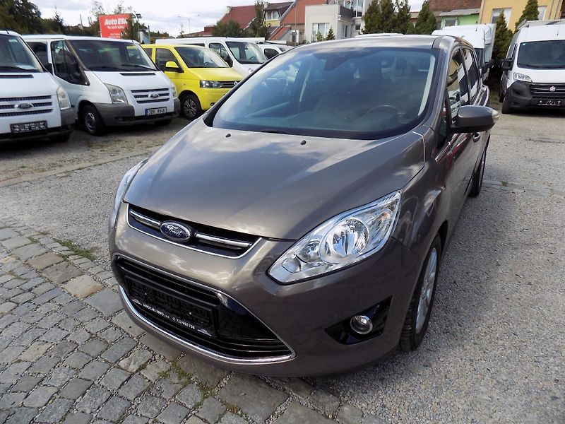 Ford Grand C-MAX 2,2 TDCI 103 KW AUTO/AC, TEMP - fotka 2 z 45