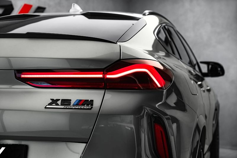 BMW X6 competition Laser Masáže - fotka 11 z 27