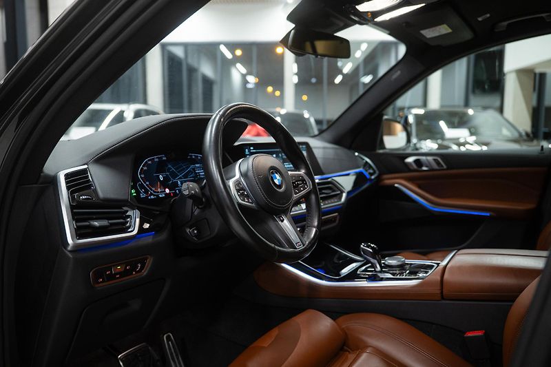 BMW X5 (2021) 30D XDRIVE 210KW M-Paket - fotka 18 z 38
