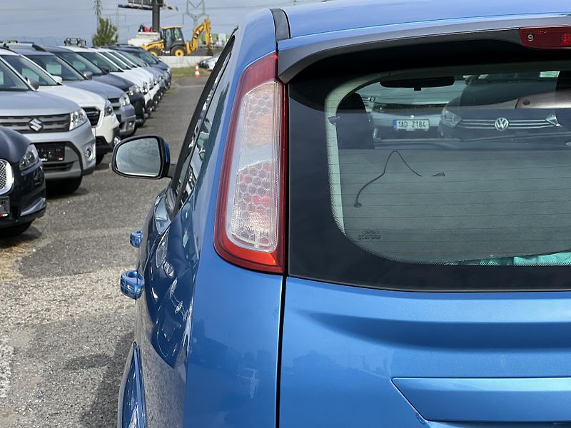 Ford Focus 1.4i 16v KOUPENO V ČR 1.MAJ. - fotka 32 z 33