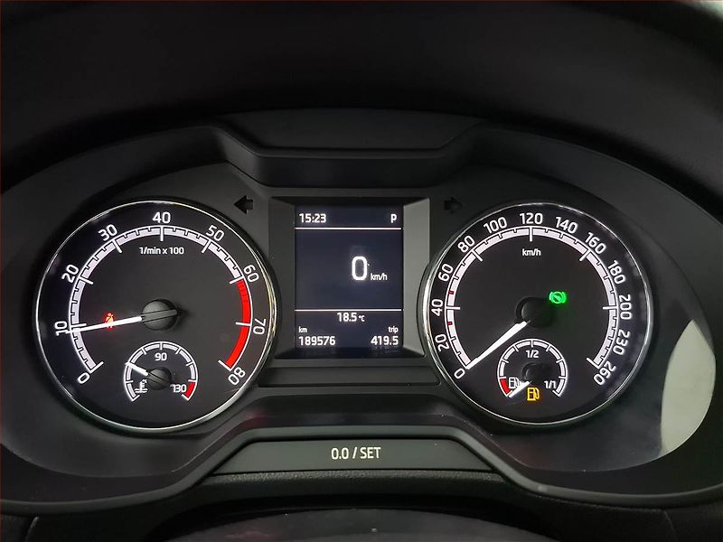 Škoda Octavia (2018) Ambition Plus 1.5 TSI, Automat - fotka 11 z 17