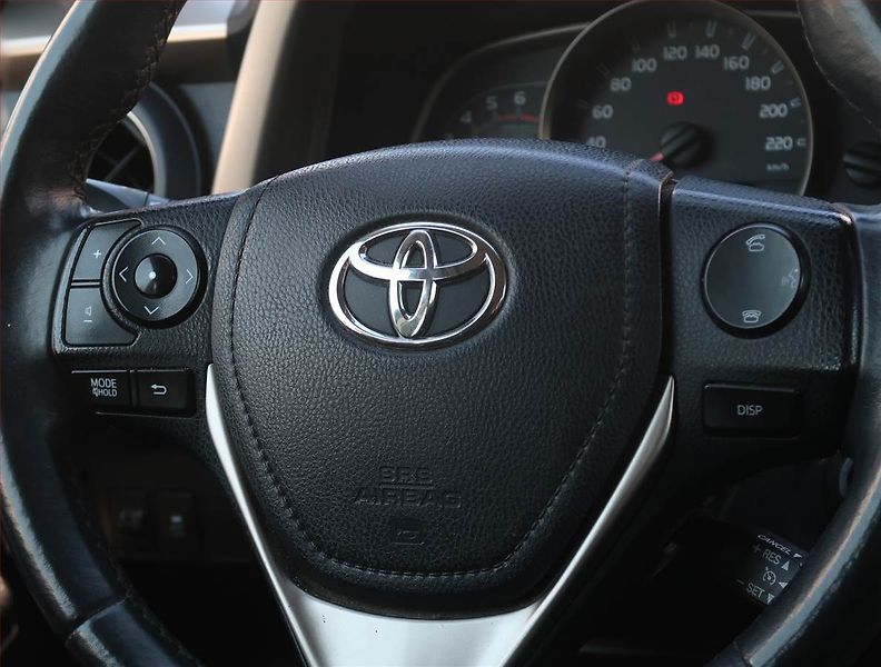 Toyota RAV4 (2014) 2.0 D-4D, Serv.kniha, Tempomat - fotka 19 z 19