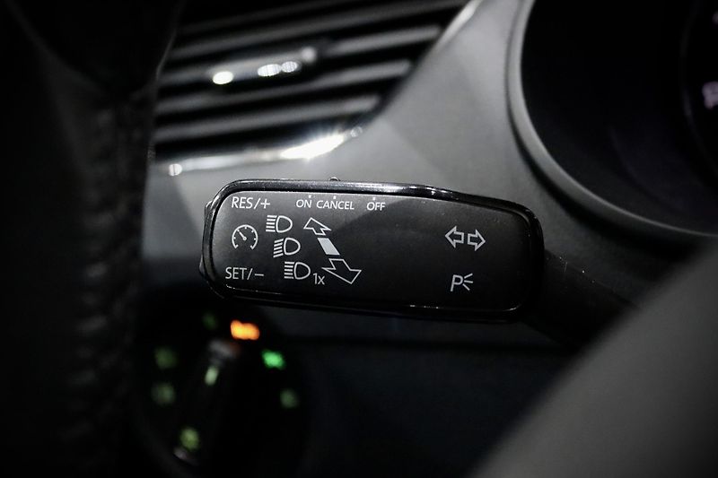 Škoda Octavia 3 FL Combi 1.5 TSI 110 kW - fotka 21 z 35