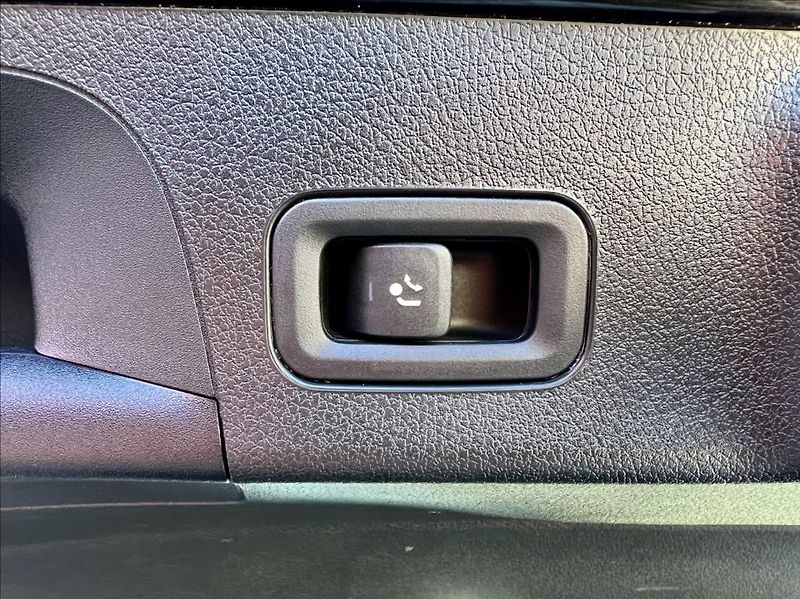 Mercedes-Benz CLA 180d SB LED NAVI  záruka - fotka 17 z 53