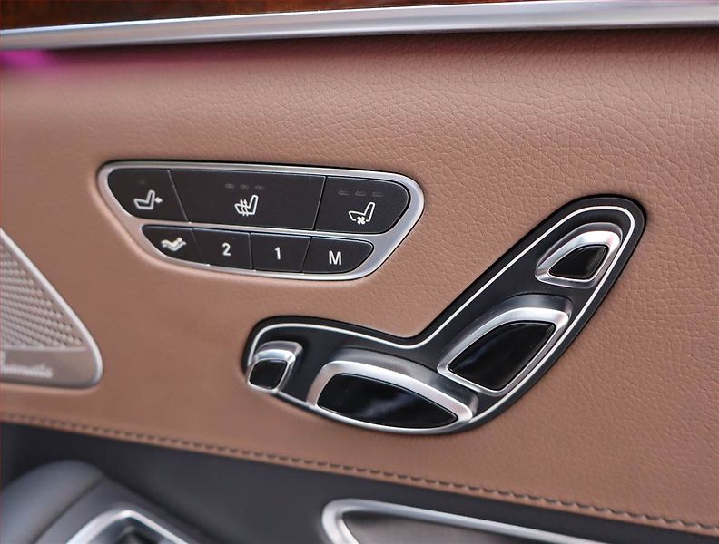 Mercedes-Benz Třídy S (2017) S 500 4MATIC - fotka 28 z 29
