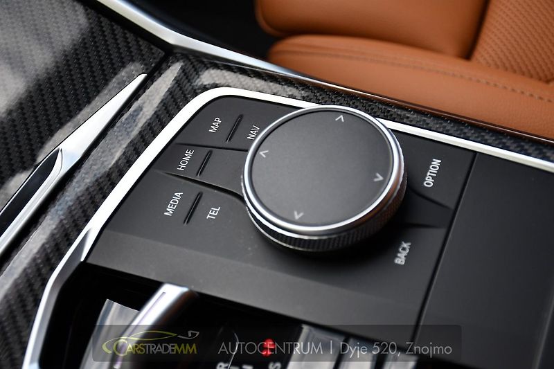 BMW Řada 3 320d xDrive M-SPORT ČR 1.M - fotka 37 z 62