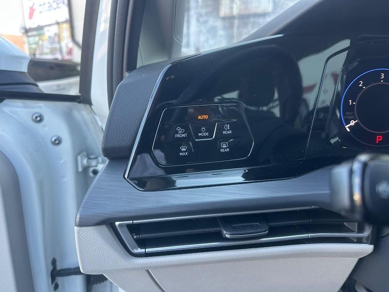 Volkswagen Golf (2022) 2.0TDi, 110KW,STYLE,MATRIX,DPH - fotka 15 z 26
