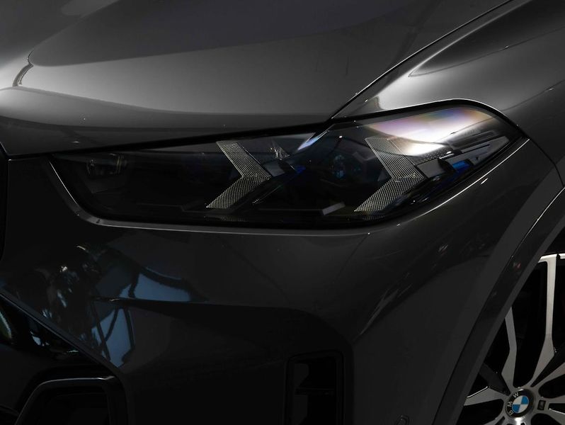 BMW X5 xDrive30d - fotka 8 z 22