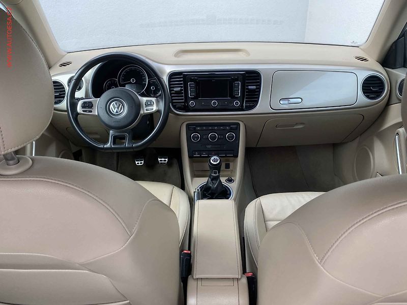 Volkswagen Beetle (2013) 1.2 TSi, Bixen, kůže, navi - fotka 8 z 15