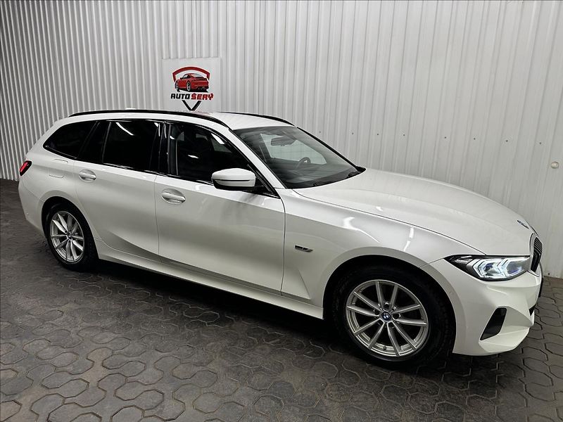BMW Řada 3 330E 215kW XDRIVE TAŽNÉ 2XALU - fotka 11 z 50