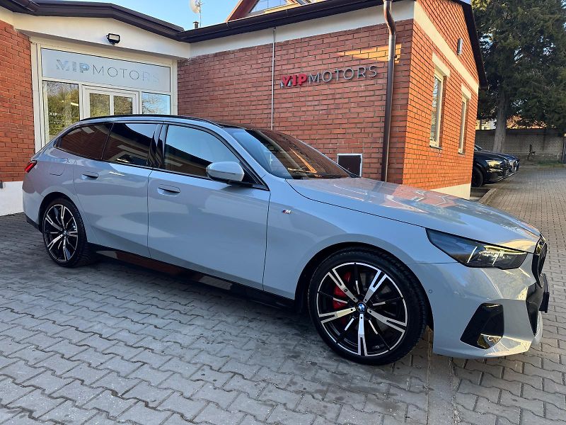 BMW Řada 5 540xD-M PRO-R20-PANO-H&K - fotka 7 z 35