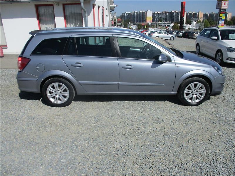 Opel Astra 1,6 i,aut.klima,serv.kniha, - fotka 5 z 41