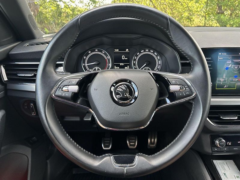 Škoda Kamiq (2023) 1.5 TSI Scoutline - fotka 10 z 30