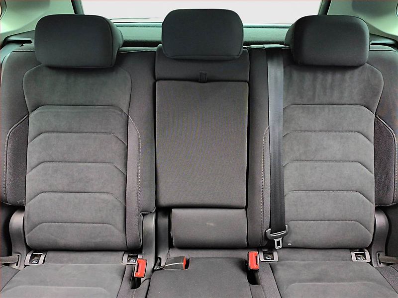 Volkswagen Tiguan (2018) Comfortline 2.0 TDI, 4X4 - fotka 10 z 17