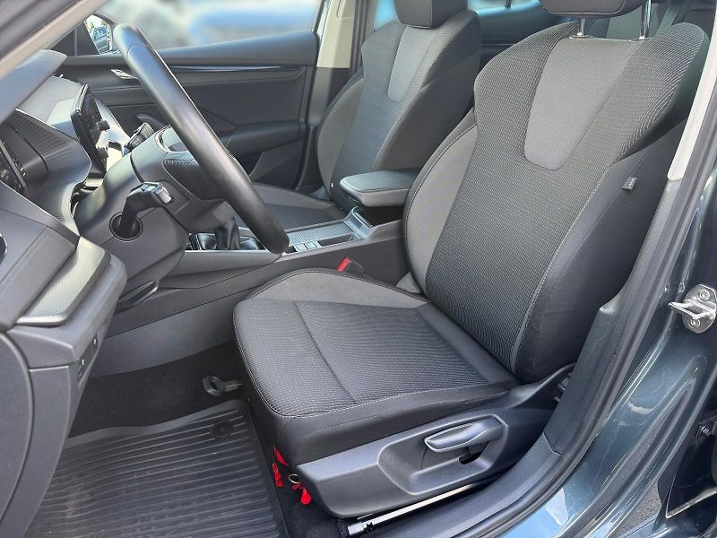 Škoda Octavia (2022) AMBITION 1.5TSI 110kW CZ DPH - fotka 7 z 11