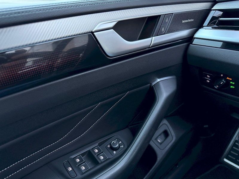 Volkswagen Arteon Shooting Brake (2021) 2,0TDI 147kW R-LINE 4MOTION - fotka 14 z 40