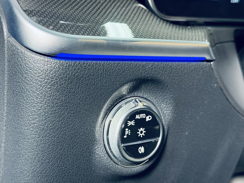 Mercedes-Benz Třídy C (2022) 200*AMG*ZÁRUKA*TAŽNÉ*NAPPA - fotka 21 z 42