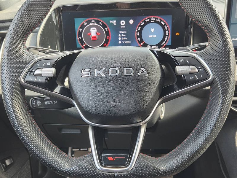 Škoda Kodiaq (2025) 2.0 TSI RS - fotka 15 z 46