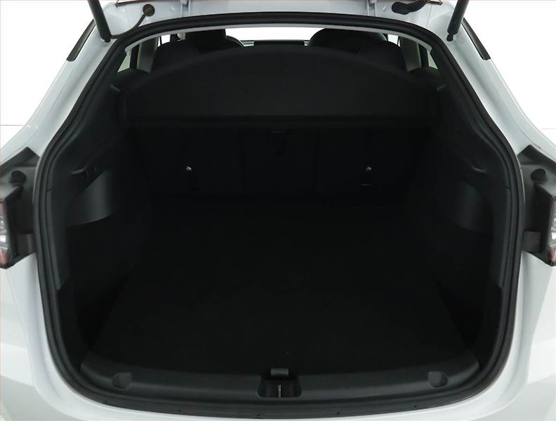 Tesla Model Y (2022) RWD LFP 60kWh, SoH 94% - fotka 14 z 19