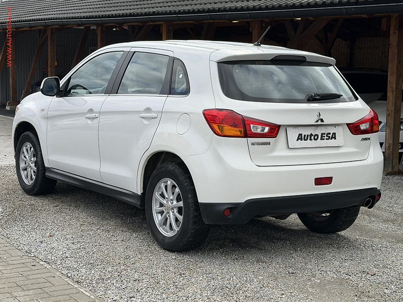 Mitsubishi ASX (2014) 1.8Di-D 4x4, ČR, AC, tempo - fotka 4 z 16