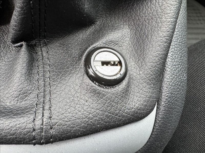 Škoda Octavia 1,8 TSI klima 1.maj. původ ČR - fotka 35 z 50