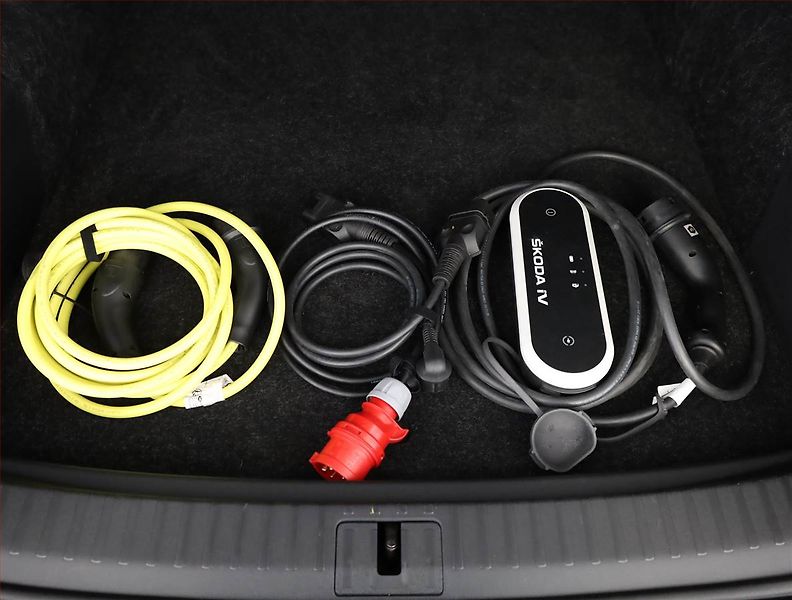 Škoda Enyaq (2023) iV 80x (82 kWh), SoH 95% - fotka 22 z 22