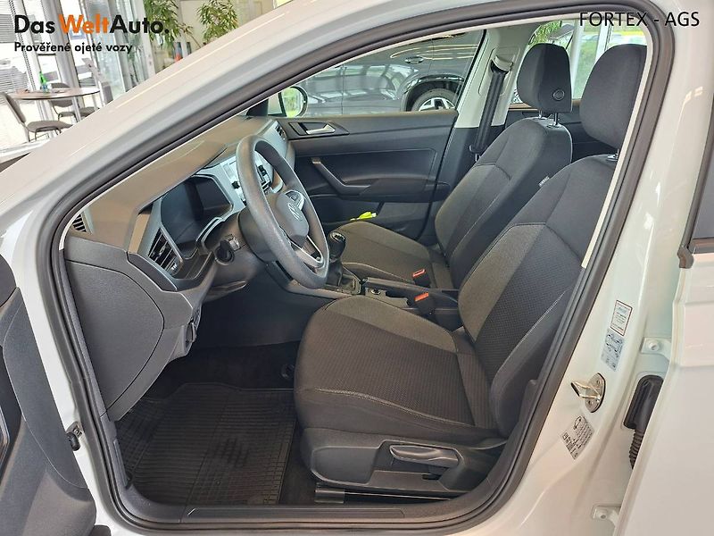 Volkswagen Taigo (2022) 1.0 TSI,70kW - fotka 10 z 28
