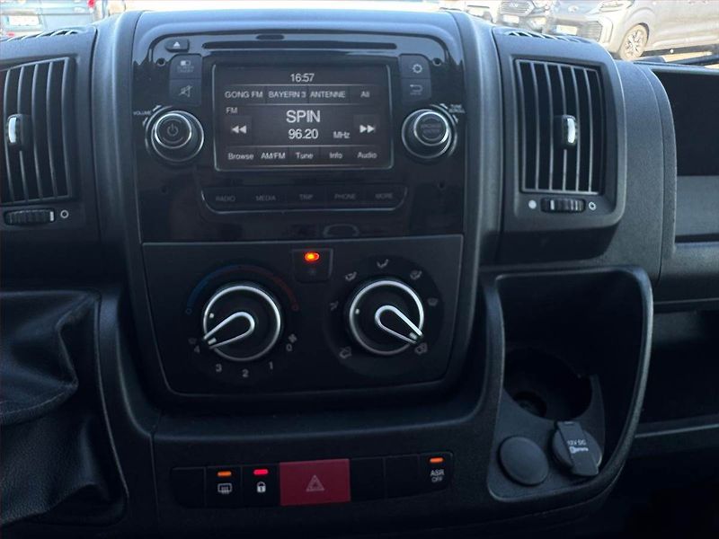 Peugeot Boxer (2018) 2.0 BlueHDi, L2H2, 1.0t - fotka 7 z 12
