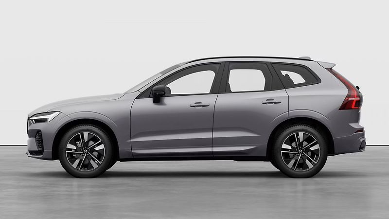 Volvo XC60 (2026) B5 2.0L 250+14 HP AT8 FWD PLUS - fotka 2 z 7