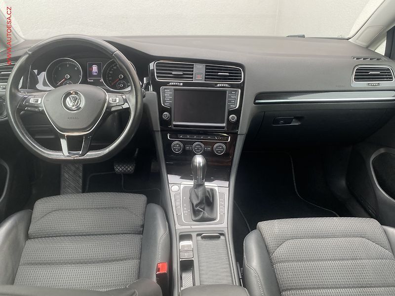 Volkswagen Golf (2013) 2.0 TDi, Highline, DSG, bixen - fotka 8 z 19