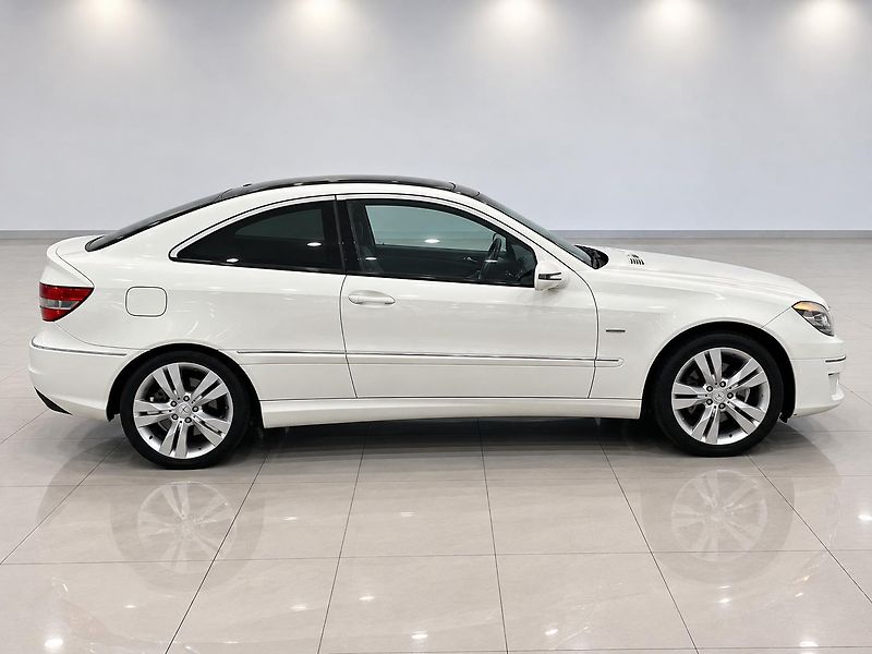 Mercedes-Benz CLC (2010) - fotka 4 z 19