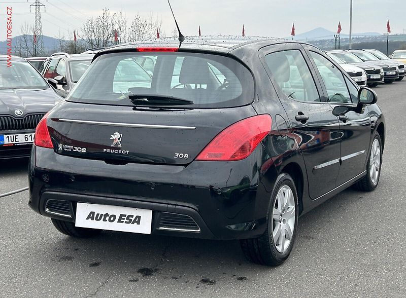 Peugeot 308 (2013) 1.6VTI, 1.maj,ČR, servis - fotka 4 z 15