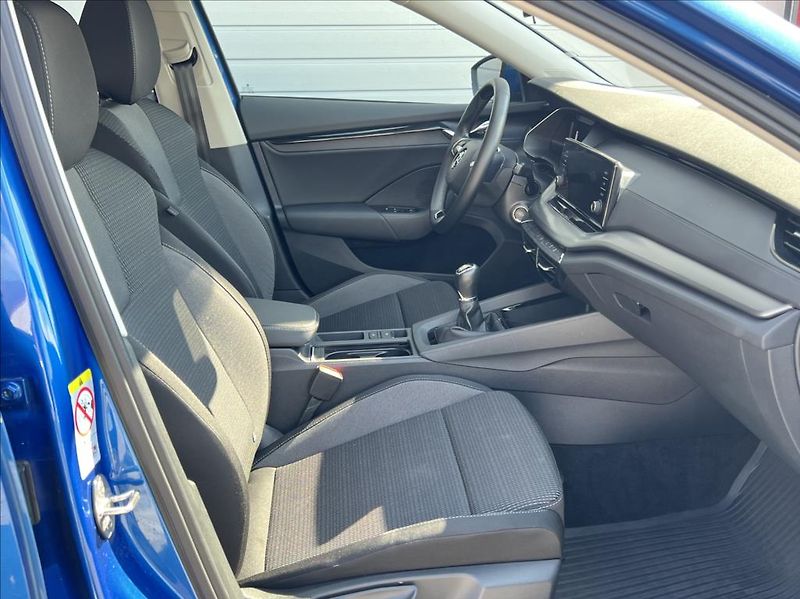 Škoda Octavia 2,0 TDi Ambition LED záruka - fotka 21 z 28
