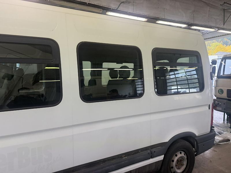 Opel Movano (2004) 14+1 míst - fotka 5 z 12