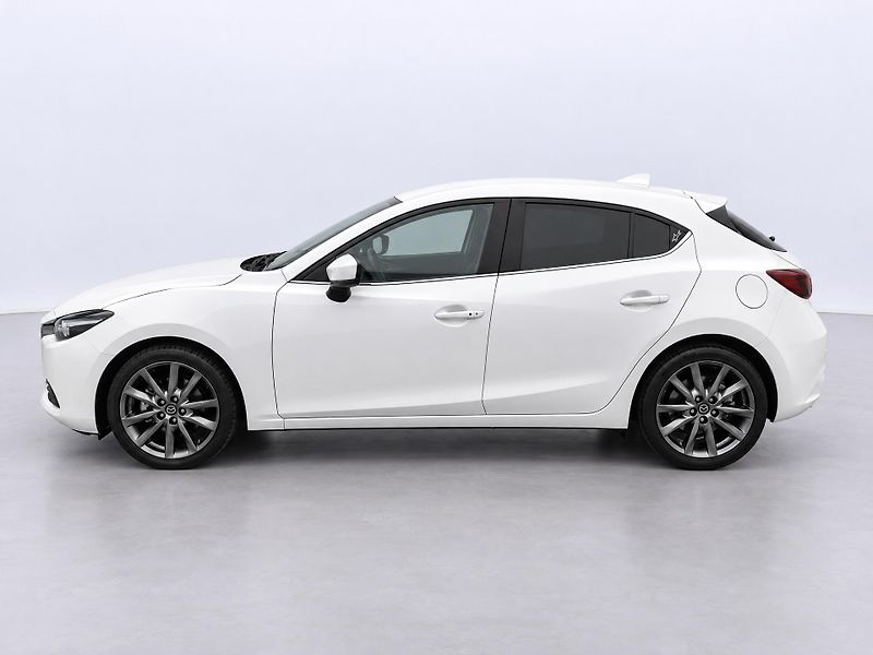 Mazda 3 2,0 Skyactiv-G 88kW Aut. Revol - fotka 4 z 30