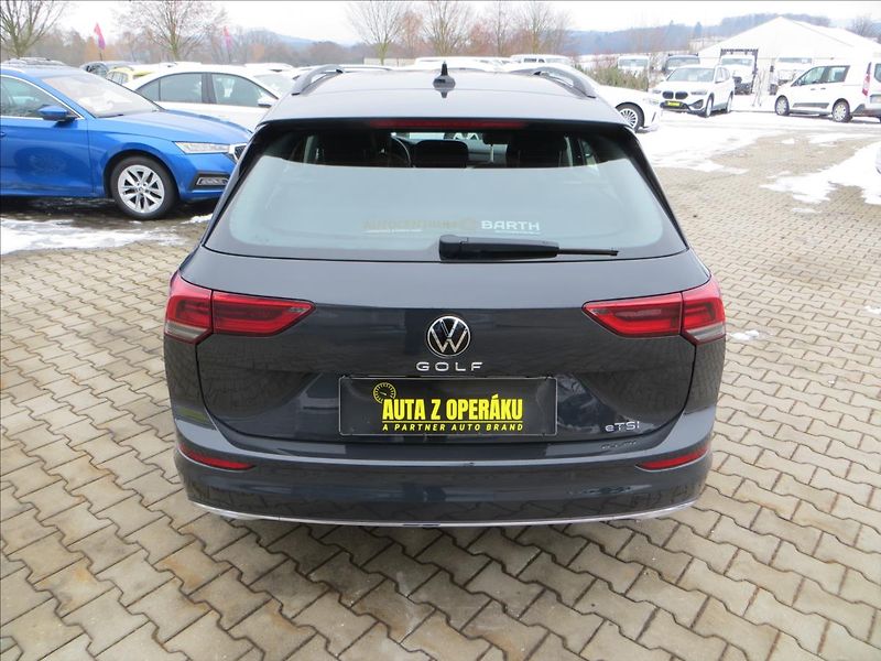 Volkswagen Golf Variant 1,5 TSI STYLE ČR 110KW DSG ČR - fotka 6 z 23