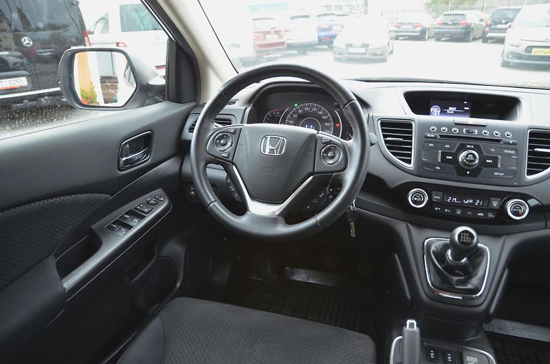 Honda CR-V (2017) 2.0i-VTEC 4x4 1.MAJ./ 88.700km - fotka 18 z 39