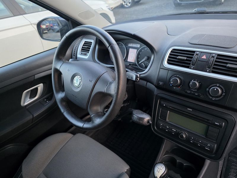 Škoda Fabia II.1.4 16V invalidní úprava TZ - fotka 21 z 35