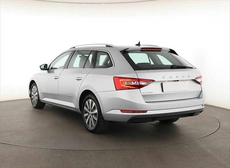 Škoda Superb (2022) Style 2.0 TDI - fotka 4 z 19