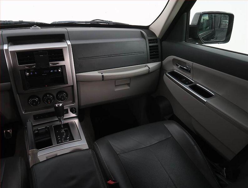 Jeep Cherokee (2009) 2.8 CRD, 4X4, Automat - fotka 8 z 18